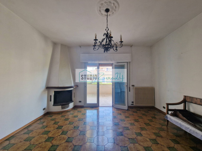 Villa for sale in Camaiore
