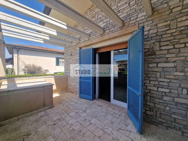 Villa for sale in Camaiore