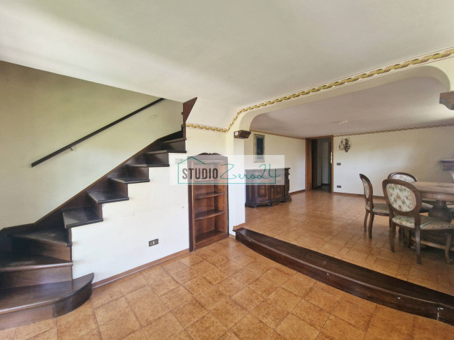 Villa for sale in Camaiore