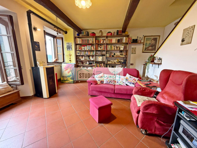 Terraced House for sale in Camaiore