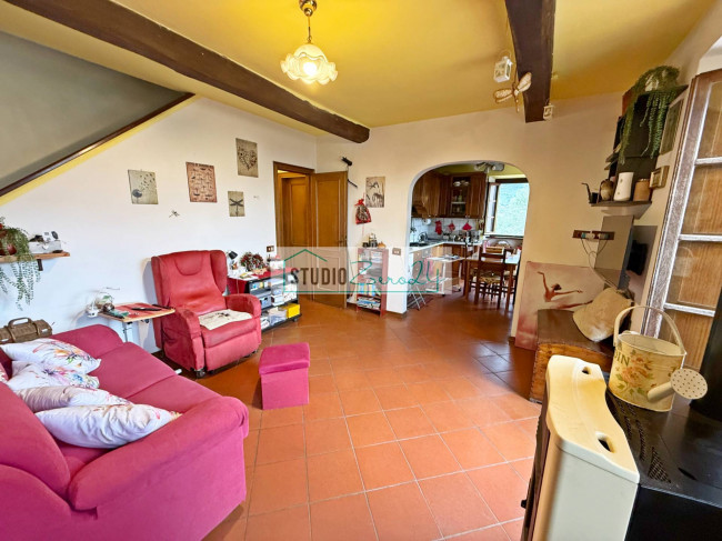Terraced House for sale in Camaiore
