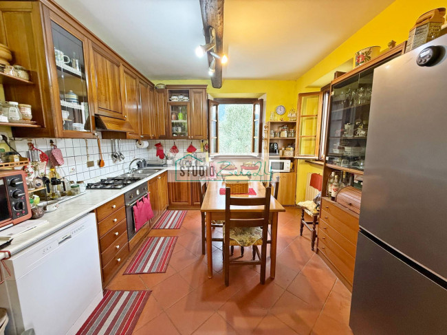 Terraced House for sale in Camaiore