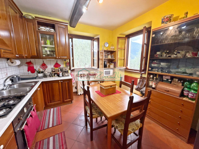 Terraced House for sale in Camaiore