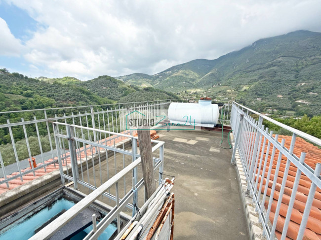 Terraced House for sale in Camaiore