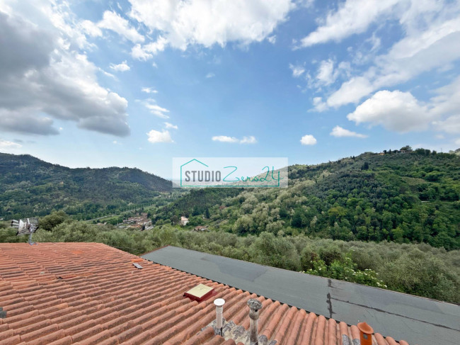 Terraced House for sale in Camaiore