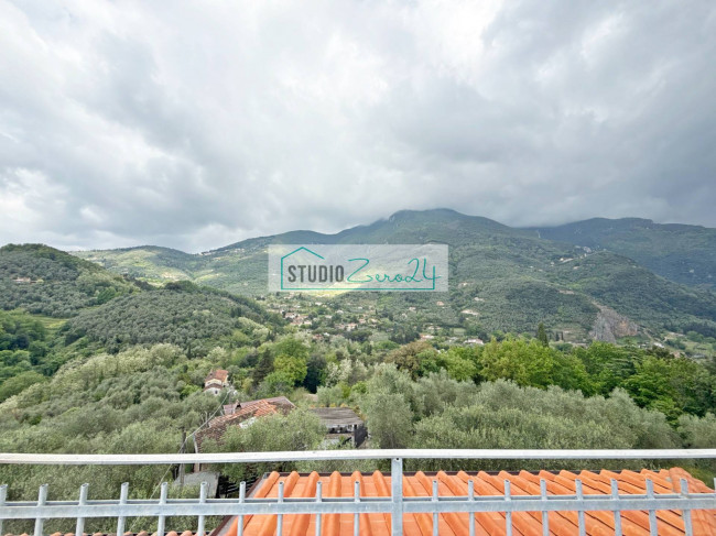 Terraced House for sale in Camaiore