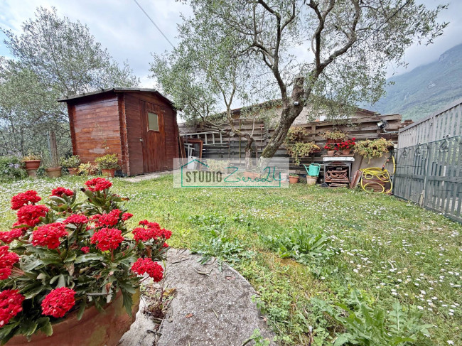 Terraced House for sale in Camaiore