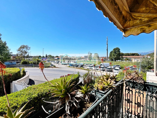 Single House for sale in Viareggio