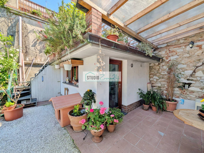 Single House for sale in Pietrasanta