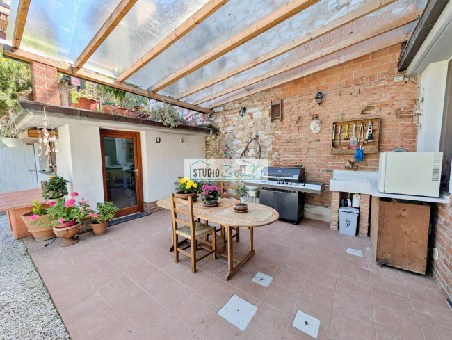 Single House for sale in Pietrasanta