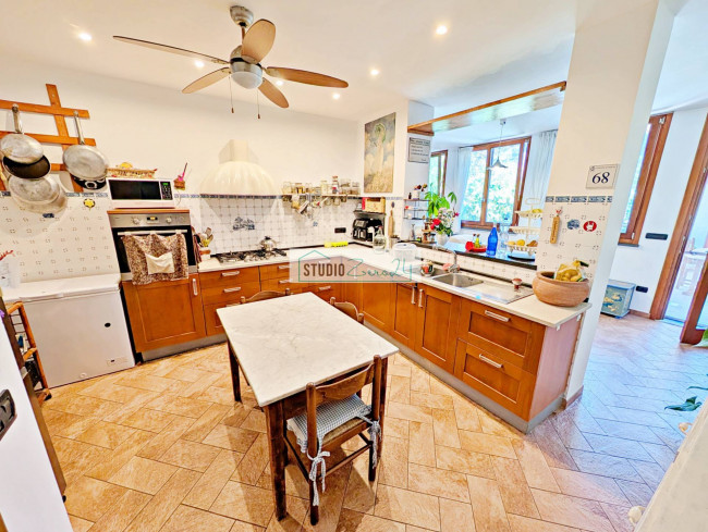 Single House for sale in Pietrasanta