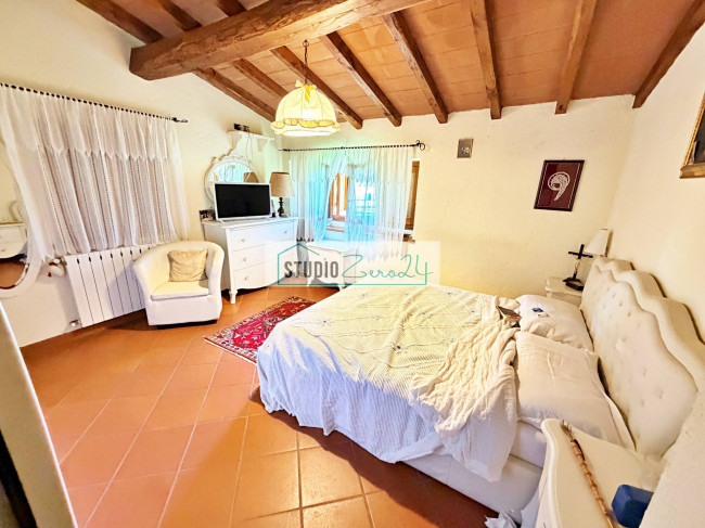 Casale in vendita a Pietrasanta