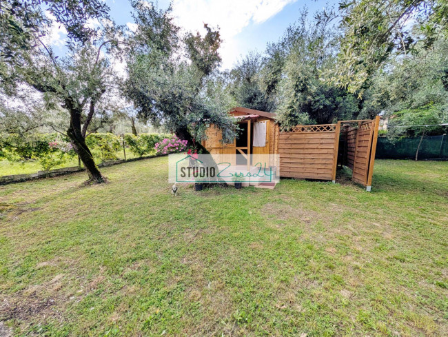 Rustic for sale in Seravezza