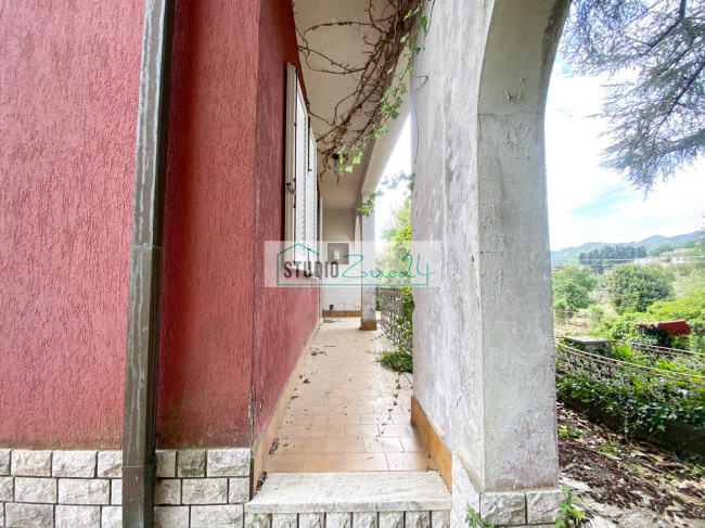 Villa for sale in Camaiore
