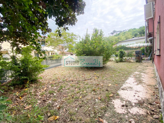 Villa for sale in Camaiore