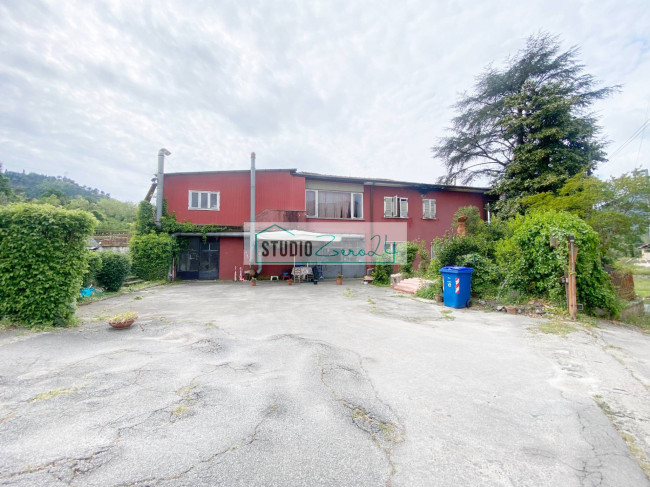 Villa for sale in Camaiore