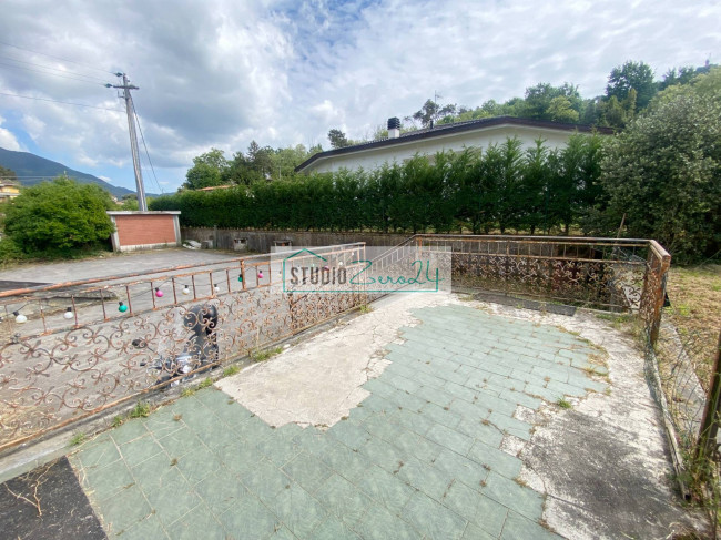 Villa for sale in Camaiore