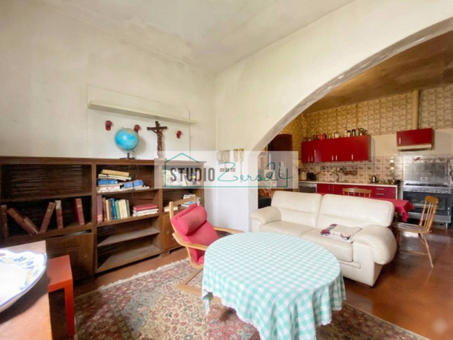 Villa for sale in Camaiore