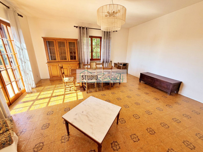 Villa for sale in Pietrasanta