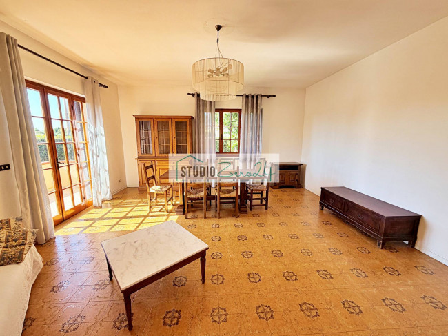 Villa for sale in Pietrasanta