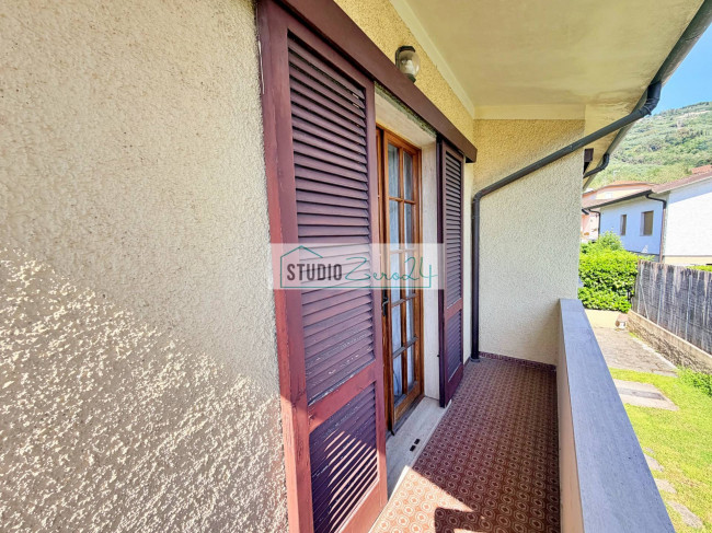Villa for sale in Pietrasanta
