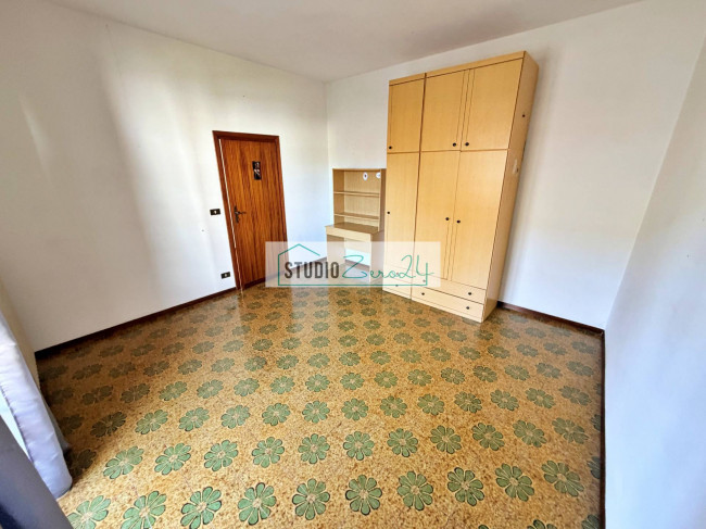 Villa for sale in Pietrasanta