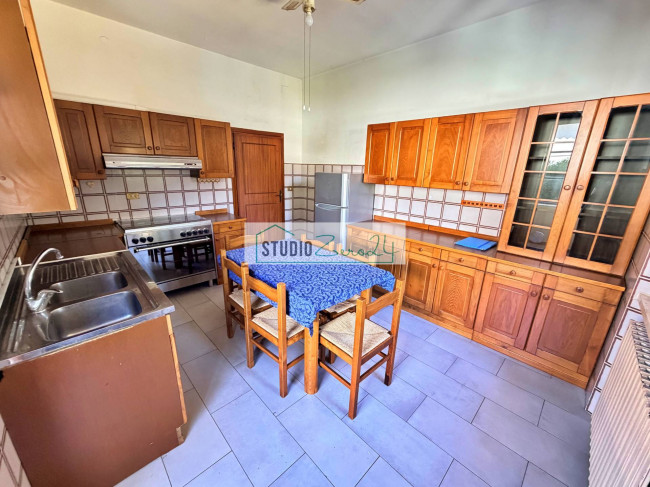 Villa for sale in Pietrasanta