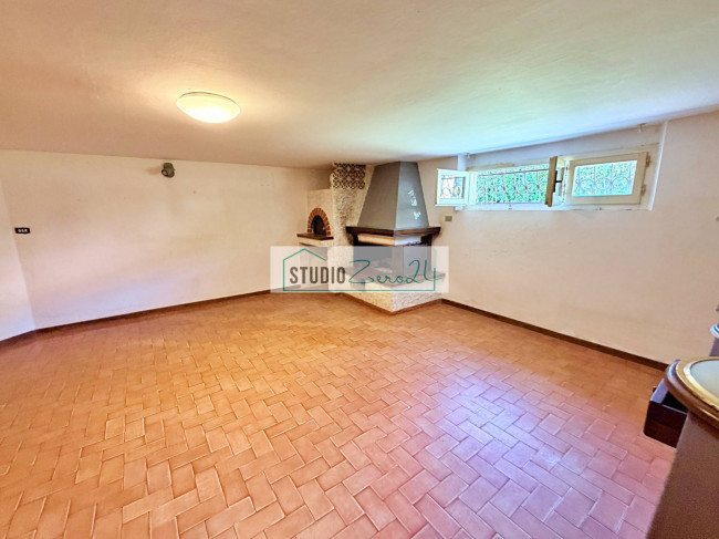Villa for sale in Pietrasanta