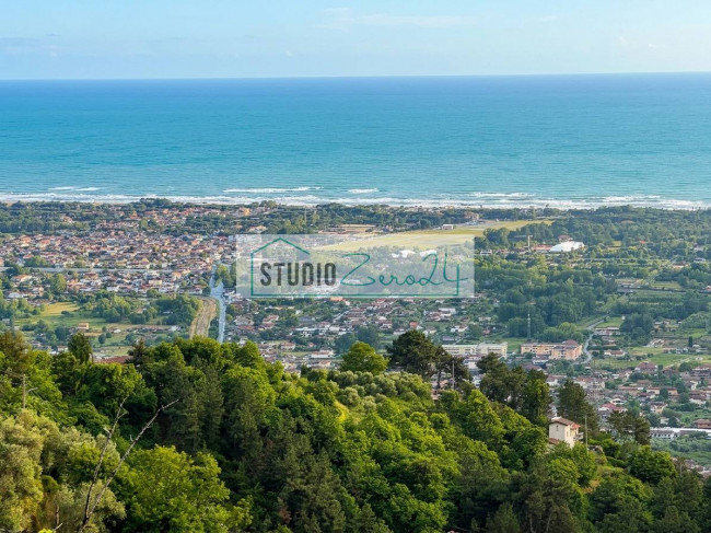Single House for sale in Montignoso