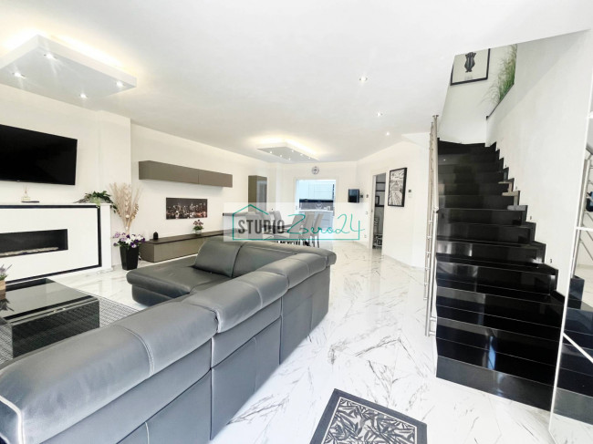 Single House for sale in Viareggio