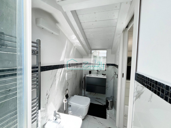 Single House for sale in Viareggio