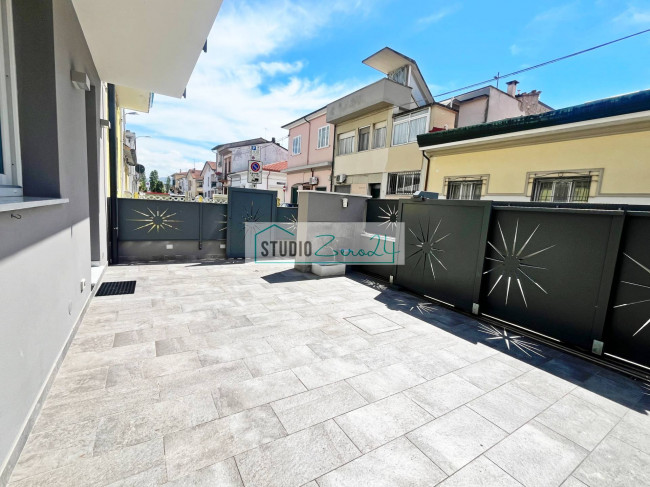 Single House for sale in Viareggio