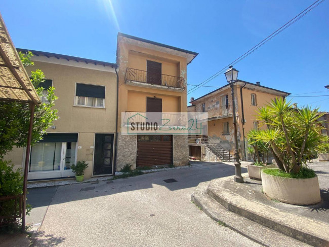 Terraced House for sale in Camaiore