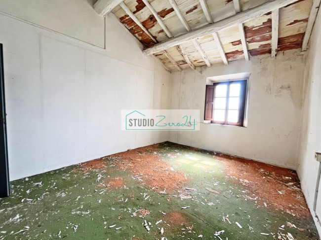 Rustic for sale in Massarosa