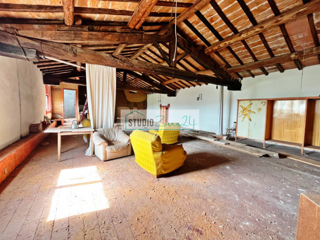 Rustic for sale in Massarosa