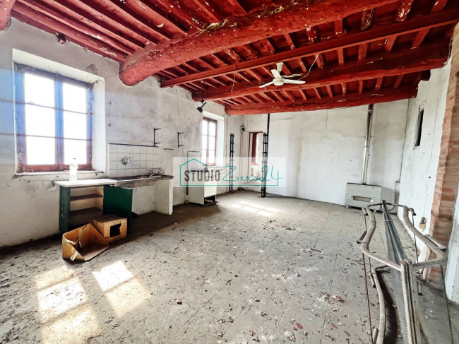 Rustic for sale in Massarosa