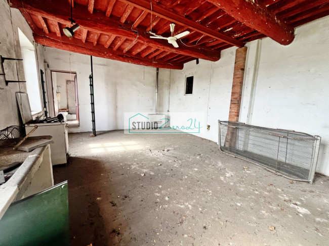 Rustic for sale in Massarosa