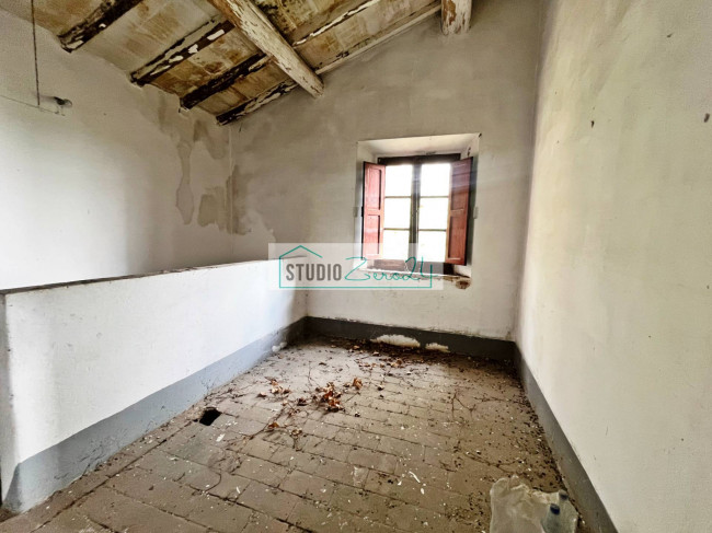 Rustic for sale in Massarosa