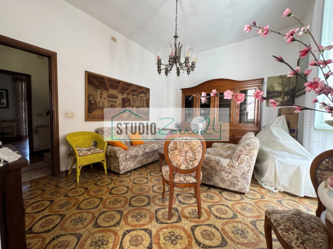 Casa singola in vendita a Massa
