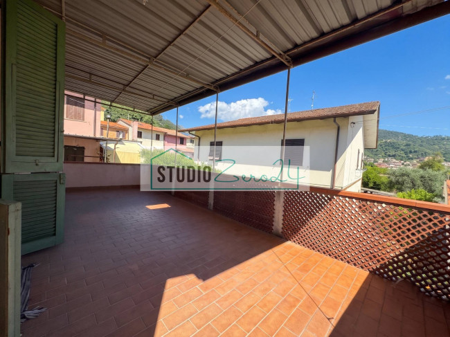 Casa singola in vendita a Massa
