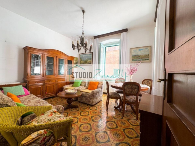 Casa singola in vendita a Massa