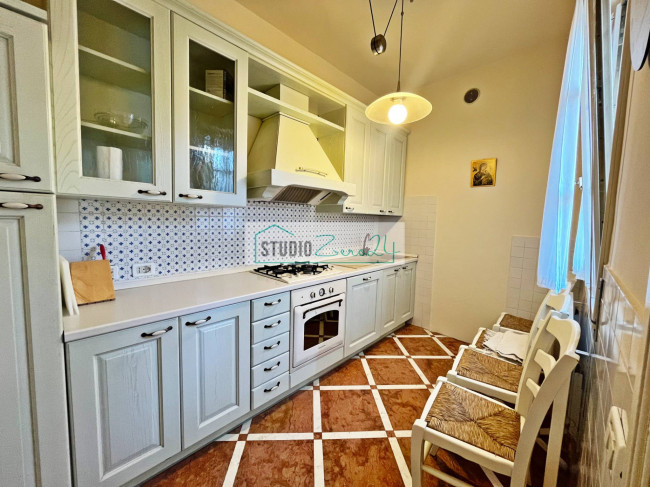 Appartamento in vendita a Viareggio
