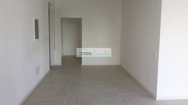 Locale commerciale in vendita a Camaiore