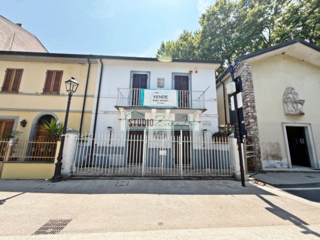 Casa singola in vendita a Viareggio