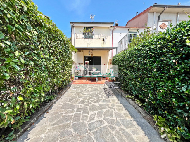 Casa singola in vendita a Viareggio