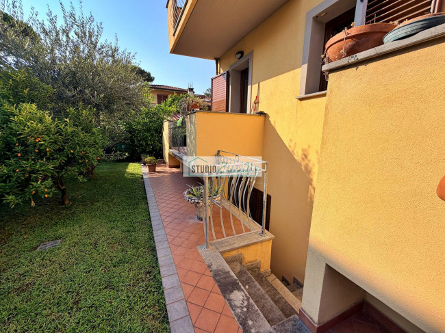 Villetta Bifamiliare in vendita a Pietrasanta