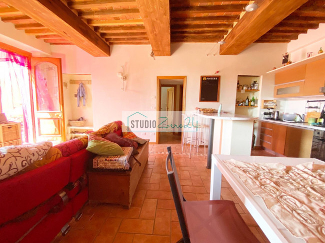 Appartamento in vendita a Camaiore