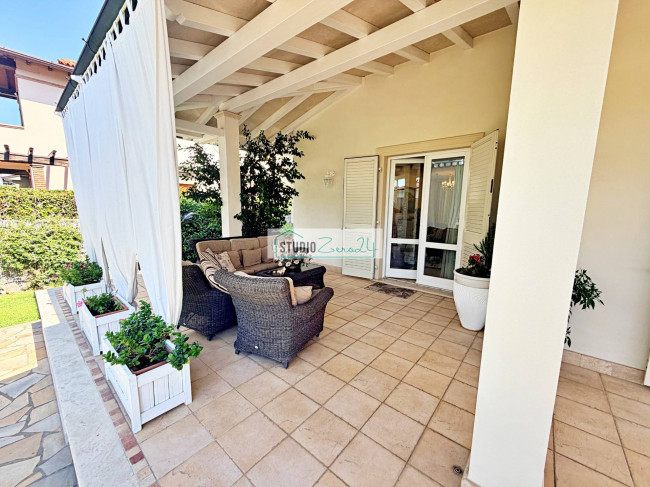 Villa in vendita a Pietrasanta