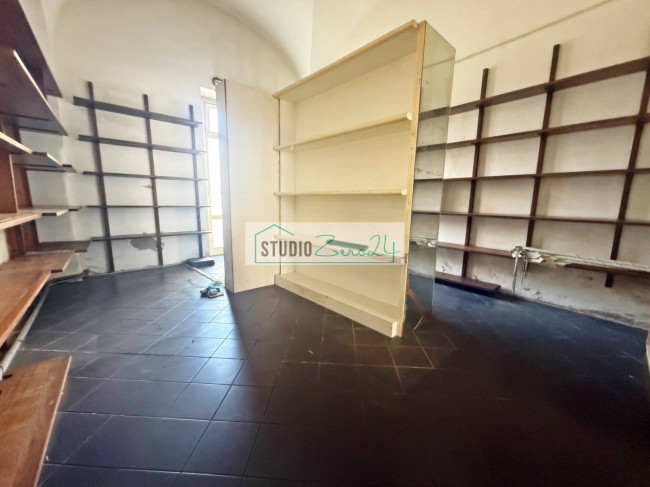 Locale commerciale in affitto a Viareggio