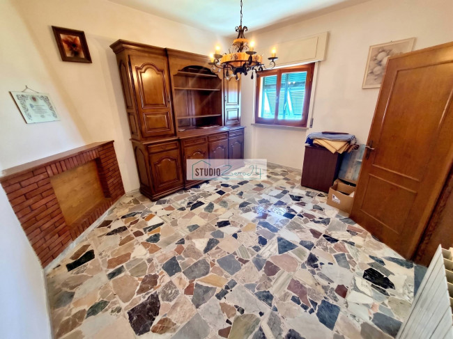 Single House for sale in Pietrasanta